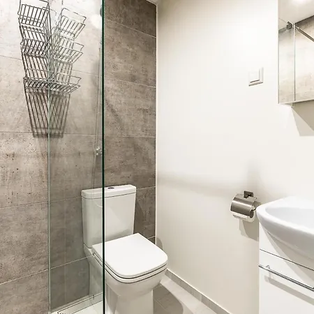 Simple At Katusepapi Apartment
