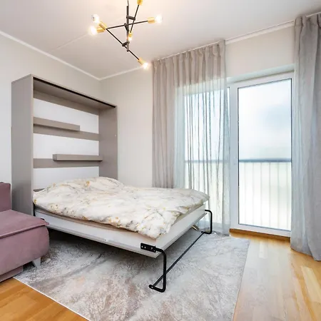 Simple At Katusepapi