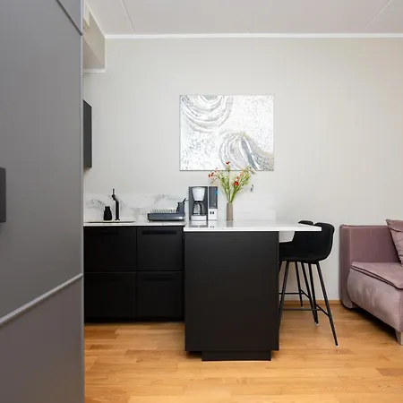 Simple At Katusepapi * Reval